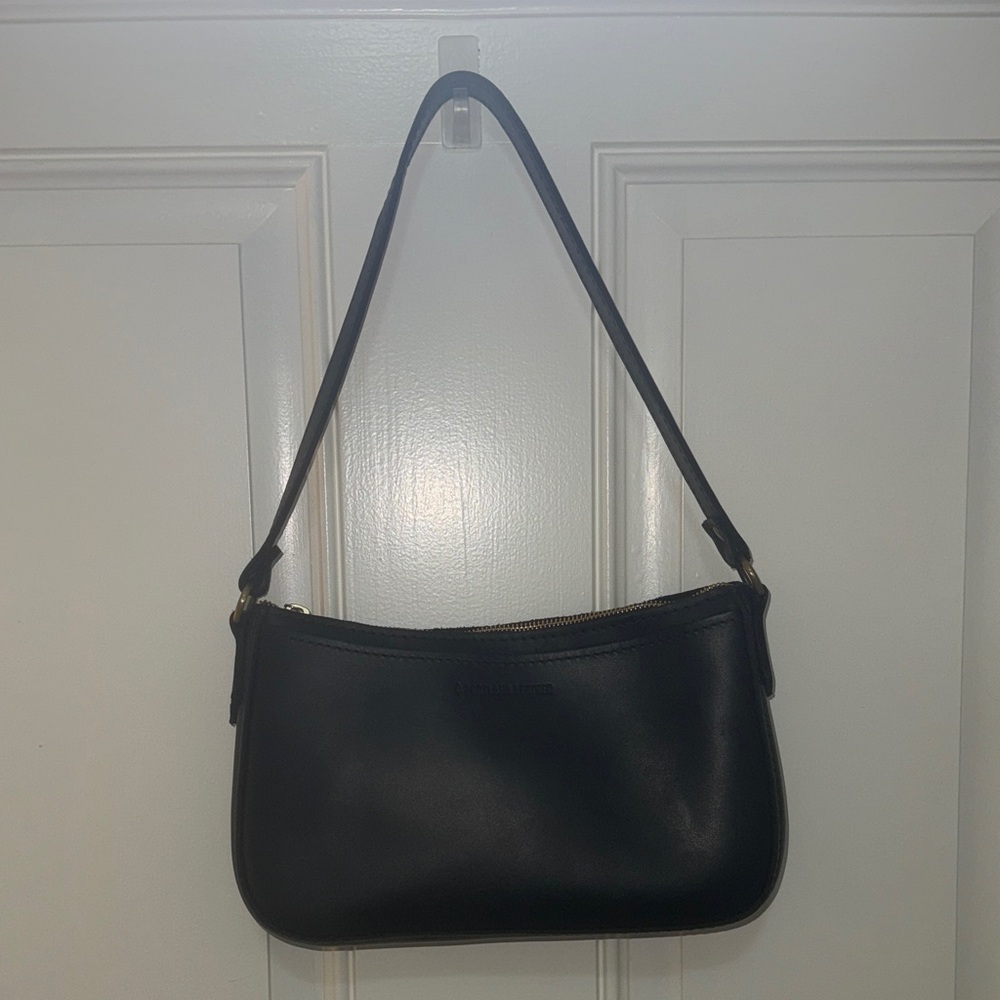 Elegant Black Shoulder Bag Portland Leather bag